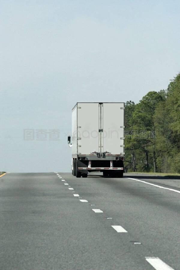 货车与道路货物运输 现代经济的动脉